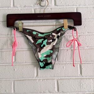Body Glove Camouflage Bikini Bottom and topwith Pink Accents
